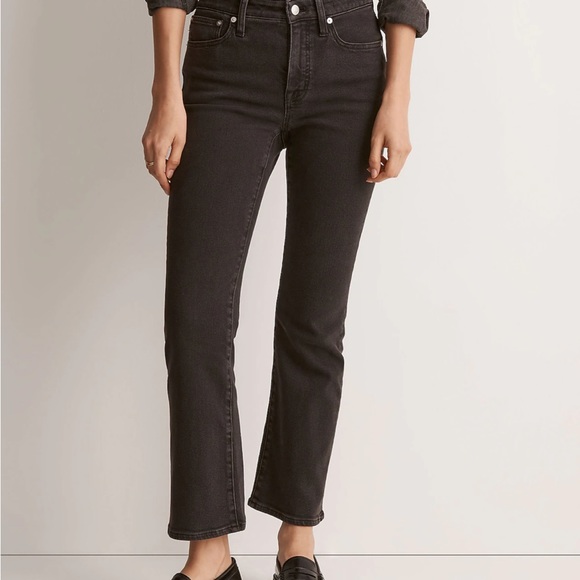 EUC Madewell Mid Rise Kick Out Crop - 27 - Picture 2 of 4